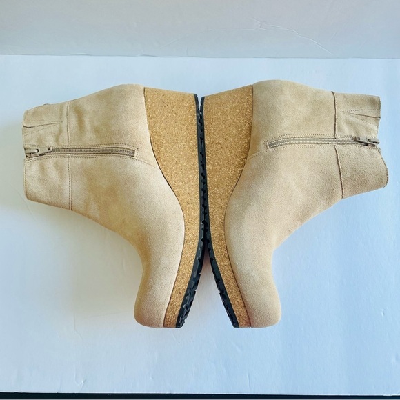 Birkenstock Papillio Ebba Wedge Bootie Size EU 40 NWOT Beige Suede - Picture 3 of 7